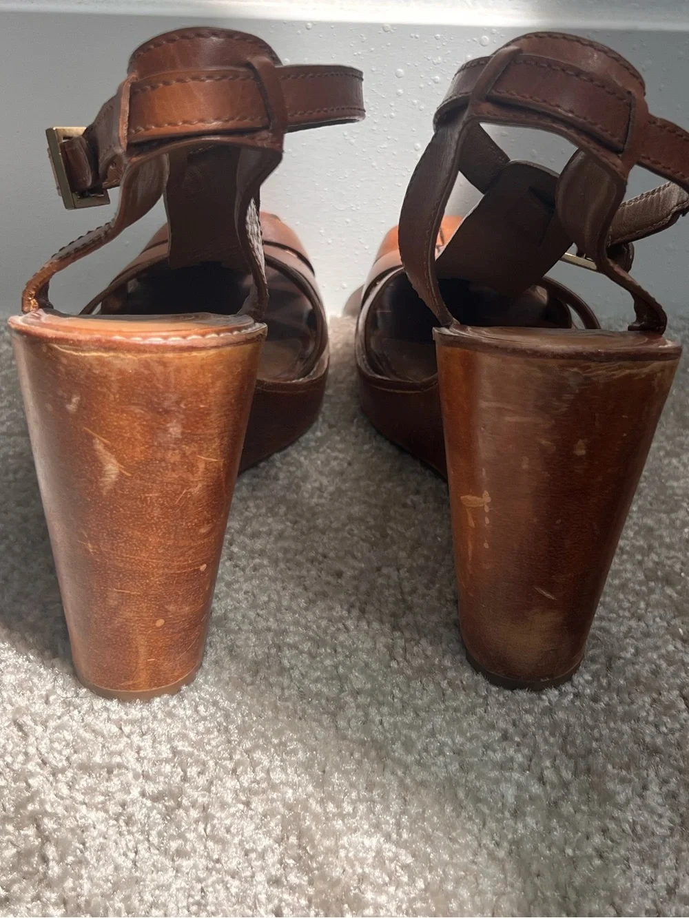 Tory Burch Brown Cognac Leather Wedge Sandals Wooden Heel Strappy Ankle Strap 9